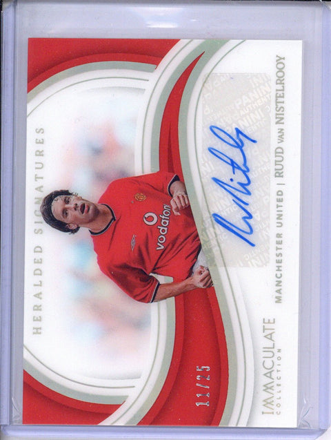 2023-24 Panini Immaculate RUUD VAN NISTELROOY Auto Heralded Holo /25 JA764