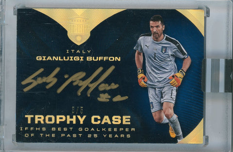 2018/19 Panini Soccer Eminince T-BUF Gianluigi Buffon 3/5 Trophy Case Auto on card